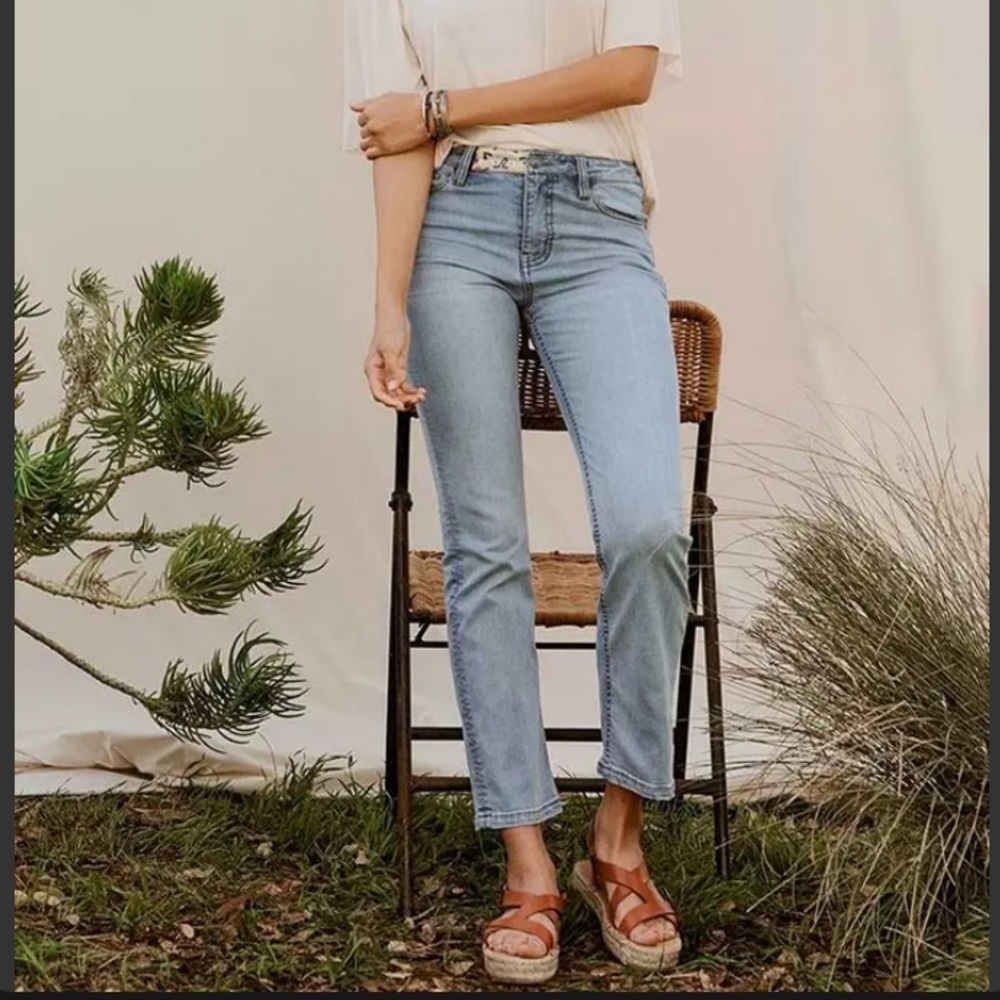 Matilda Jane Good Hart Windsor Straight Crop Jean Size 4